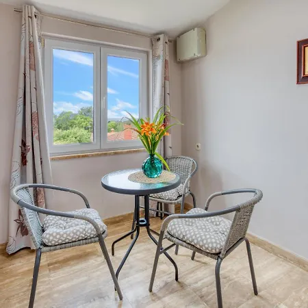 Appartement Daria-2 By Interhome *