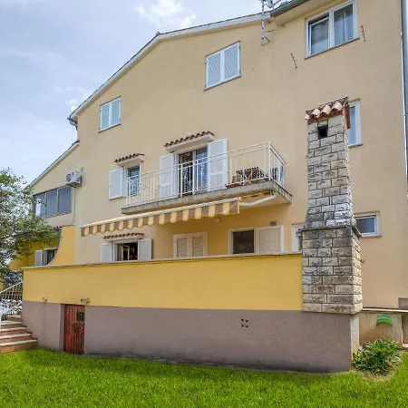 Appartamento Daria-2 By Interhome Porec