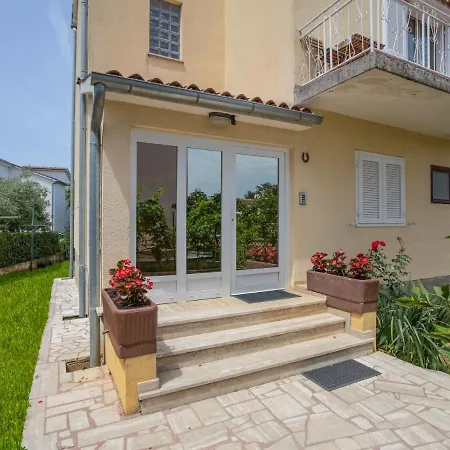 Daria-2 By Interhome Lägenhet Poreč