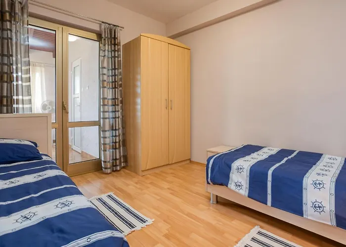 Apartamento Daria-2 By Interhome Poreč