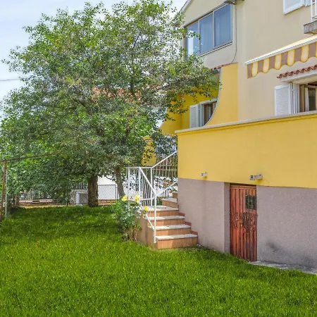 Apartamento Daria-2 By Interhome *